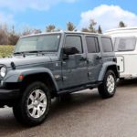 Jeep Wrangler mit Wohnanhänger