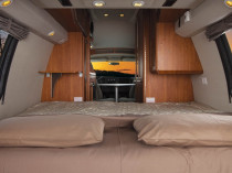 Bett im Campervan