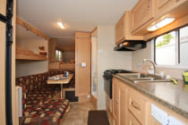 Truck Camper Bund-Bed innen